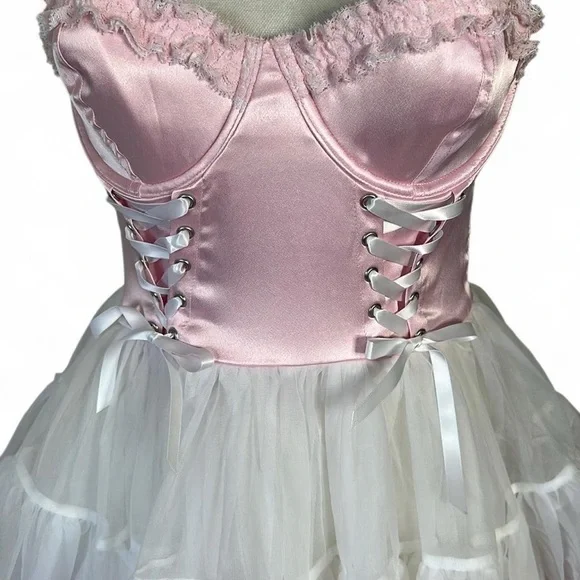 Victoria’s Secret Ballerina Costume - Picture 4 of 7
